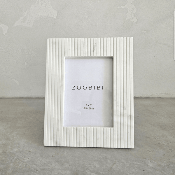 Capri Marble Photo Frame in White - 7x5