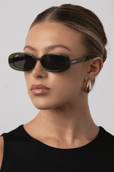 OTRA Eyewear - GINA Transparent Matcha with Smoke Lense