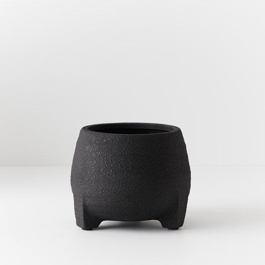 Syros Ceramic Footed Pot in Black 17cm