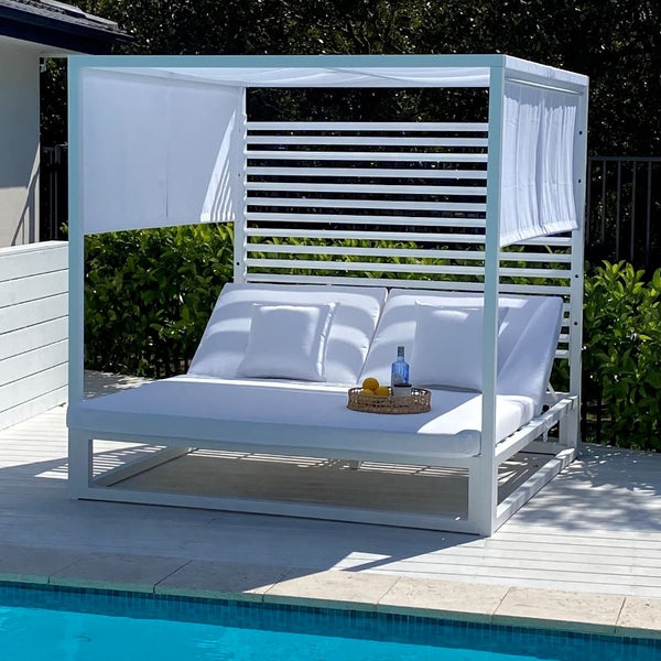 Majorca Outdoor Day Bed in White